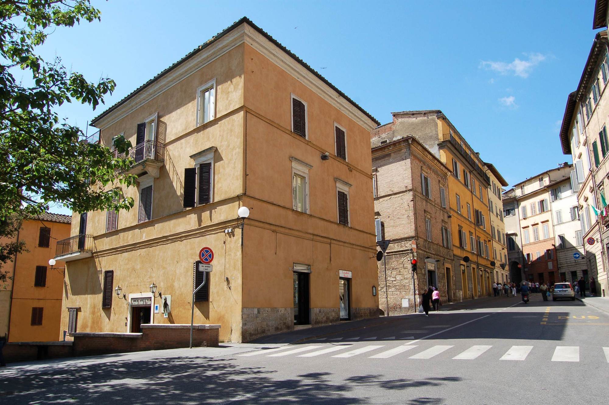 Piccolo Hotel Il Palio Сиена Экстерьер фото